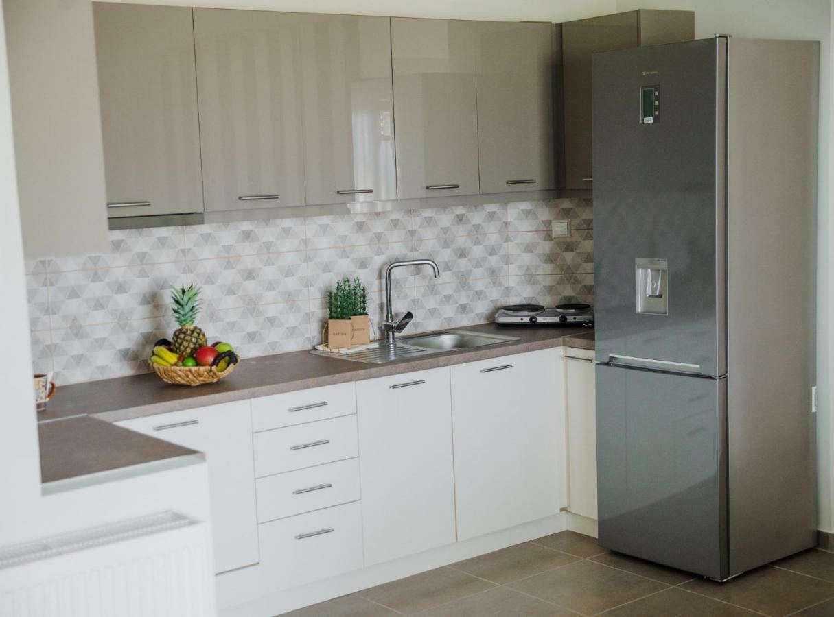 Sea Breeze Boutique Apartment Kavála ภายนอก รูปภาพ