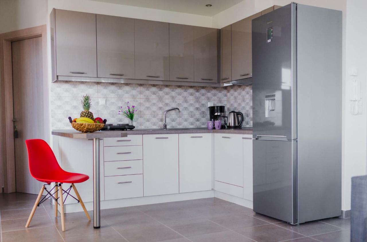 Sea Breeze Boutique Apartment Kavála ภายนอก รูปภาพ