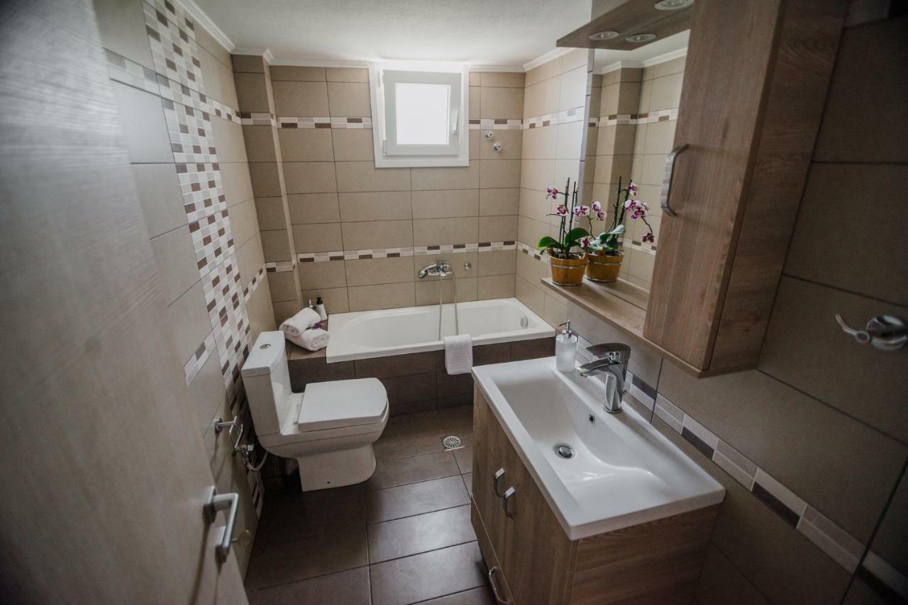 Sea Breeze Boutique Apartment Kavála ภายนอก รูปภาพ