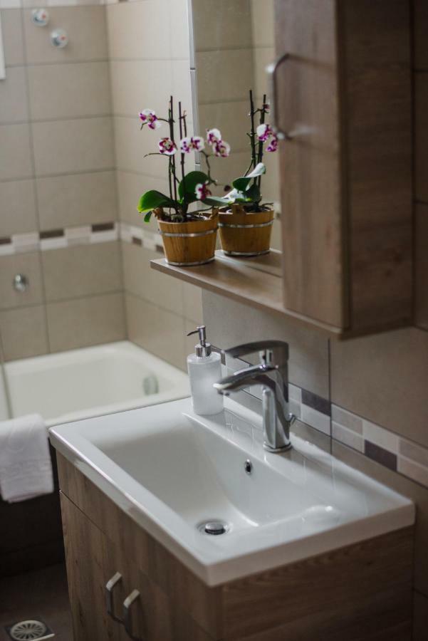 Sea Breeze Boutique Apartment Kavála ภายนอก รูปภาพ